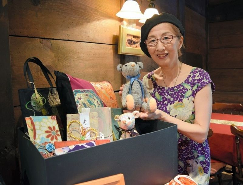 nhà thiết kế sanae abe nhà thiết kế sanae abe